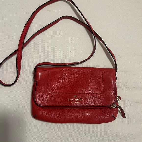 kate spade Handbags - Kate Spade Vibrant Red Crossbody Bag